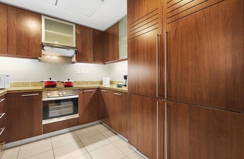 Downtown Dubai Apartment | First Class 2BR Apartment: Look at the Tall Fountains and Opera House