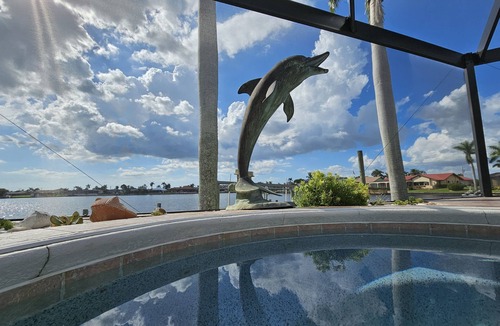 Eight Lakes Villa | First class location by Lake Britannia with direct gulf access