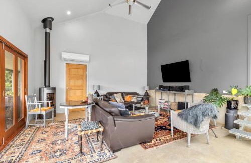 St. Albans House | First Farm Cottage and Retreat