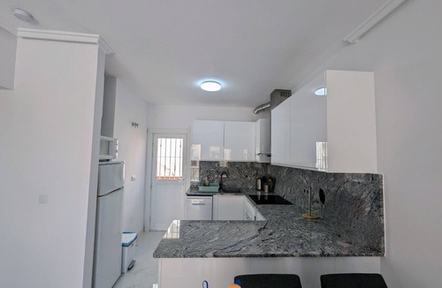 La Florida Apartment | First Floor Apartment Near Emerald Isle LF13