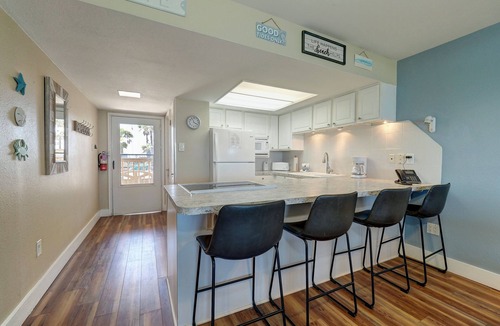 Corpus Christi Condo | First Floor Beachfront Condo: Stunning Views. Steps from the Beach. Heated Pool.