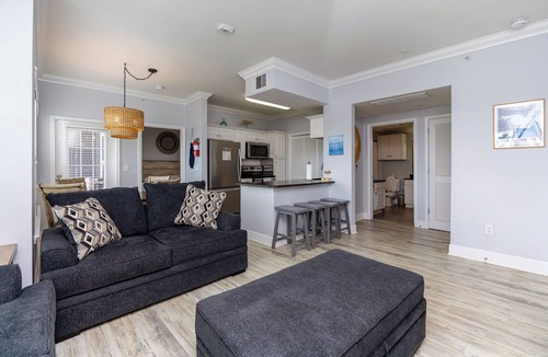 Corpus Christi Condo | First-Floor Condo Steps from the Beach with Private Patio