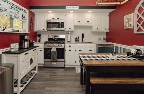 Meadville Apartment | First Floor Getaway in Meadville
