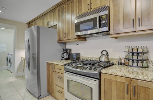 Sandpoint Condo | First Floor w/Lanai Access - Seasons at Sandpoint