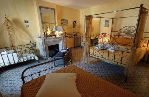 Ferrals-les-Corbieres House | first harvest family room