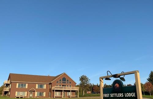 Danforth Bed & Breakfast | First Settlers Lodge