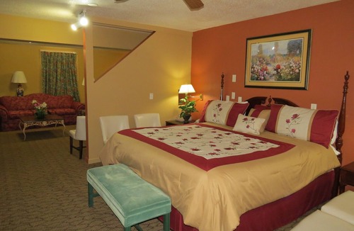 Caseyville Hotel | First Western Inn Caseyville