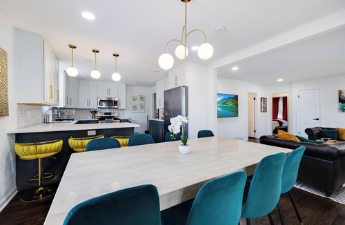 Lee's Summit House | FirstMarket-Opulent Downtown Getaway