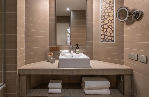 Matabiau Hotel | FirstName Toulouse, part of JdV by Hyatt