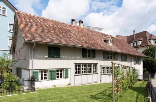 Romanshorn Apartment | Fischerhaus 2 - Vacation in architectural monument