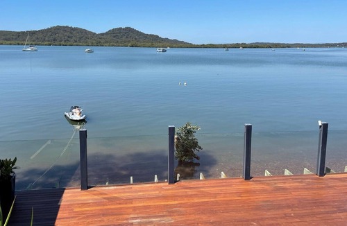 Brisbane Waterfront House | Fish and Crab from the backyard