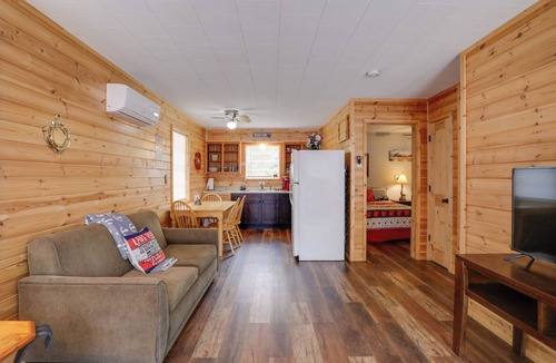 Greers Ferry Cabin | Fish, Boat, Hike: Cabin Near Greers Ferry Lake