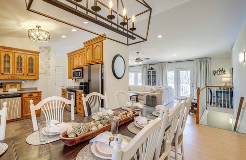 Moneta Cottage | Fish, Boat & Hike: Lakefront Home w/Game Room!
