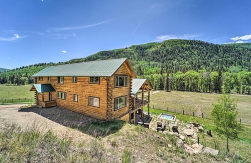 Dolores House | ‘Fish Creek Ranch’ in Dolores: Hot Tub & Game Room