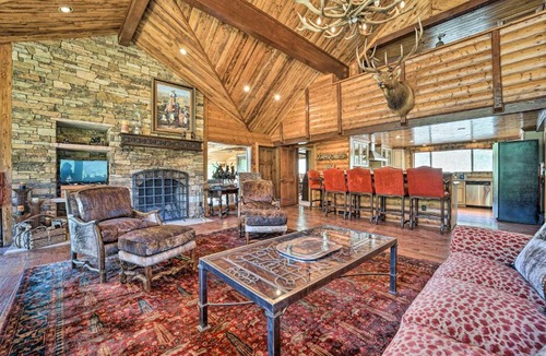 Dolores House | ‘Fish Creek Ranch’ in Dolores: Hot Tub & Game Room