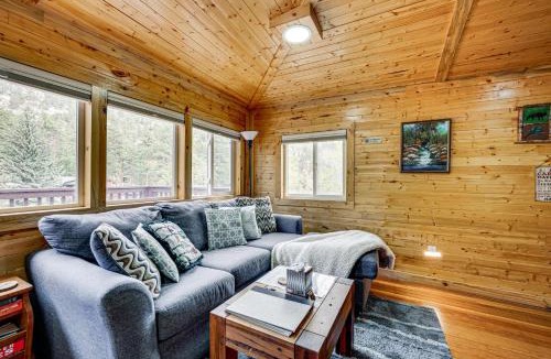 Drake House | Fish & Hike! Hot Tub Haven 2 Mi to Estes Park