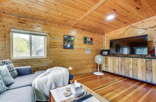 Drake House | Fish & Hike! Hot Tub Haven 2 Mi to Estes Park