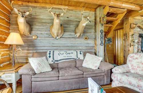 Hornell House | Fish & Hike on 180 Acres! Log Cabin in Almond