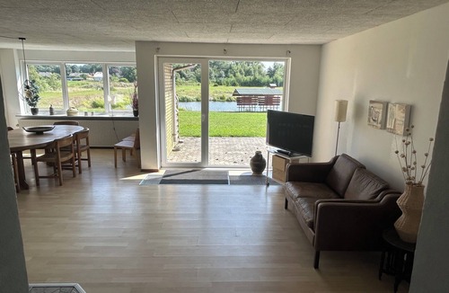 Bylderup-Bov House | Fish Lake House - By the Water -Lake & Stream -Beautiful Nature -Family Friendly