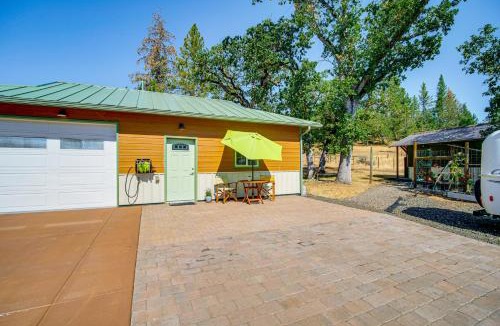 Trail Apartment | Fish, Raft & Hike: Southwest OR Couple’s Retreat!