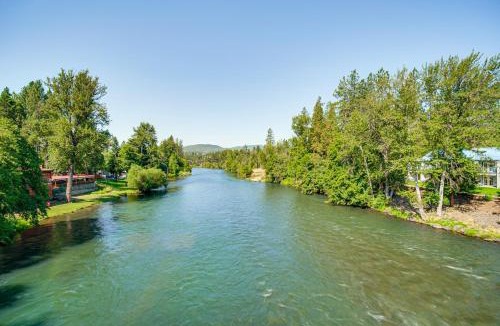 Trail Apartment | Fish, Raft & Hike: Southwest OR Couple’s Retreat!