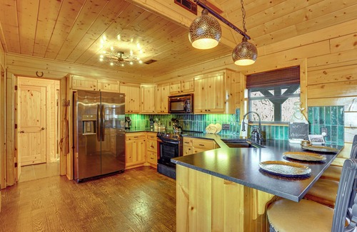 Maysville Cabin | Fish, Raft & Relax! Spacious Sulphur Springs Home