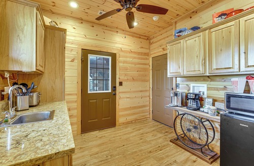Maysville Cabin | Fish, Raft & Relax! Spacious Sulphur Springs Home