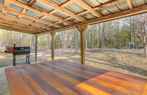 Brookeland House | Fish Sam Rayburn! Secluded Cabin w/Deck & Grill