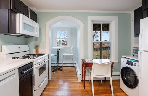 Gloucester Apartment | Fish & Ships on Canal: Steps to Ocean, Blvd, Park