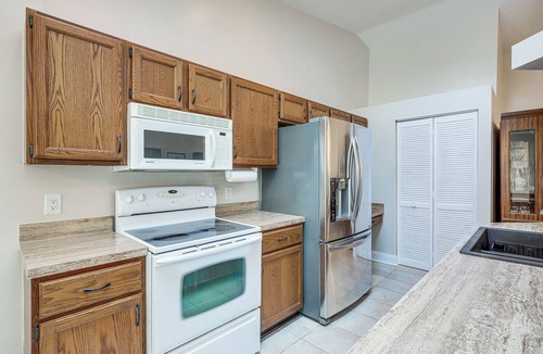 Girvin House | Fish, Surf & Sun! Charmer 5 Mi to Neptune Beach
