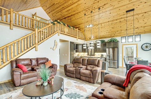 Brook Park House | Fish & Swim: Lakefront Mora Home on 2 Acres!