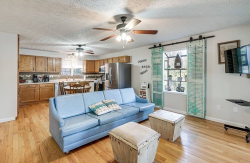 Eatonton Cottage | Fish & Swim Off the Dock: Lake Sinclair Family Gem