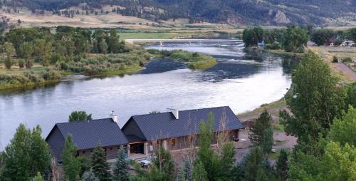 Craig House | Fishcamp On The Mo