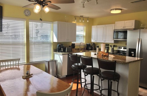 Rockport House | Fisherman/Kayaker/Sunsets/Family Paradise Haven. Private boat ramp/dock/parking