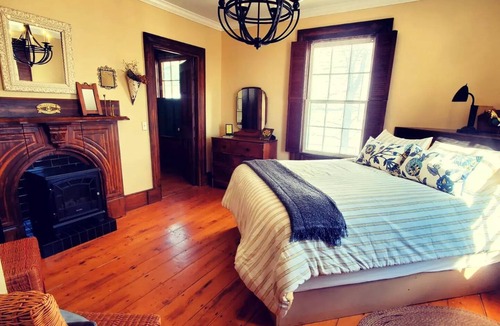 Mahone Bay Bed & Breakfast | Fisherman's Daughter Bed & Breakfast
