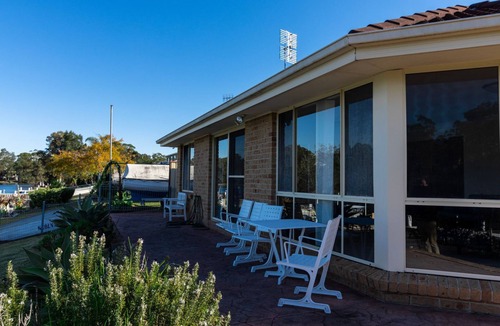 Sussex Inlet House | Fisherman's Delight Waterfront