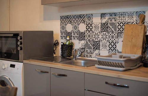 Argenton-sur-Creuse Apartment | Fisherman's House/Cozy Duplex