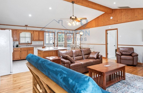 Guntersville House | Fisherman's Haven: Perfect Retreat for Anglers!