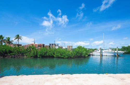 Marathon House | Fisherman's Retreat