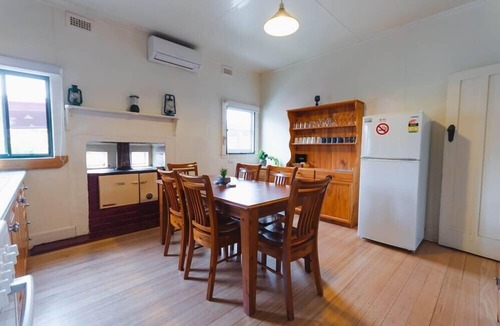 Mallacoota House | Fishermans Cottage Mallacoota