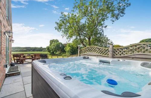 Darlington House | Fishermans Cottage - Neasham