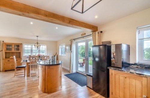 Darlington House | Fishermans Cottage - Neasham