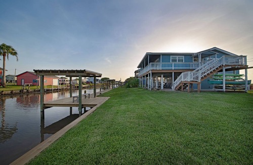 Cedar Lane House | Fishermans Dream located on a canal with access to Intercoastal fishing