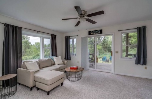 Frontenac House | Fishermans Getaway in Clayton & St. Lawrence River