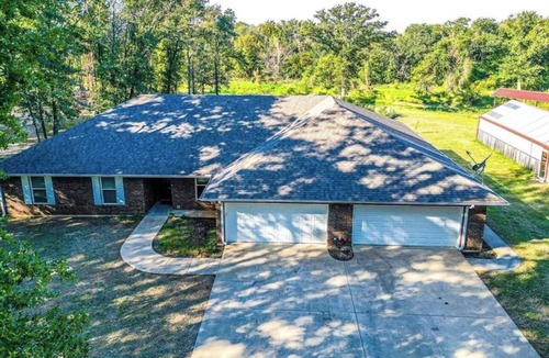 Kerens House | Fisherman’s Lakeside Hideaway on Richland Chambers Lake