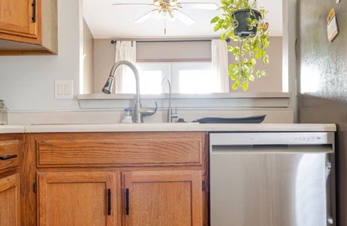 Fishers House | Fishers Getaway Hot Tub Walk to Dining Pets Welcome