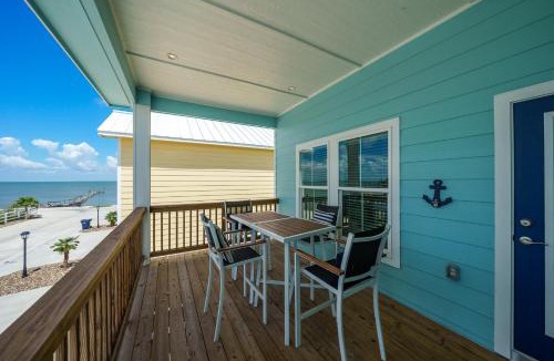 Rockport House | Fishful Thinking ! Pool on the waters edge