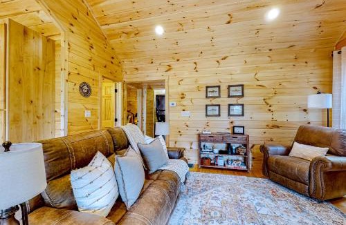 Hidden Lake House | Fishful Thinking