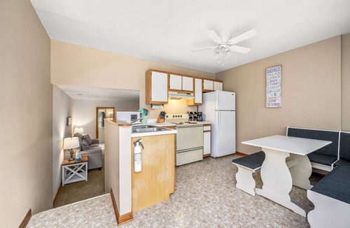 Deep Hole House | Fishhook Hideaway - Adorable AND Affordable!