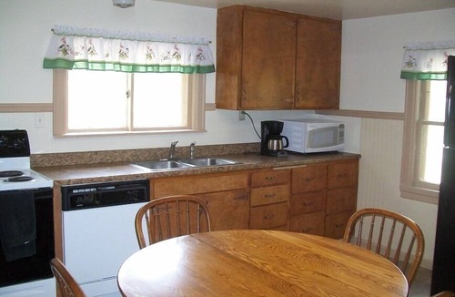 Fishtail House | Fishing, Bird Watching, and Star Gazing on Fishtail Creek